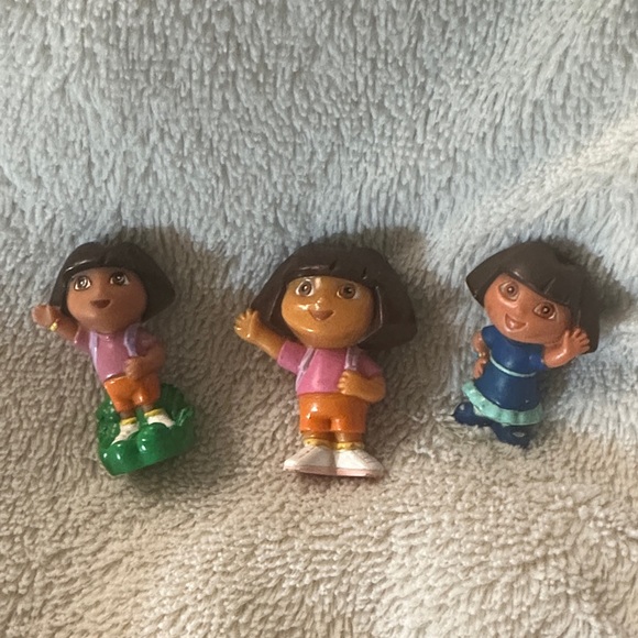 Lot of 3 Dora the Explorer  Figures – Collectible Toys - Picture 1 of 2